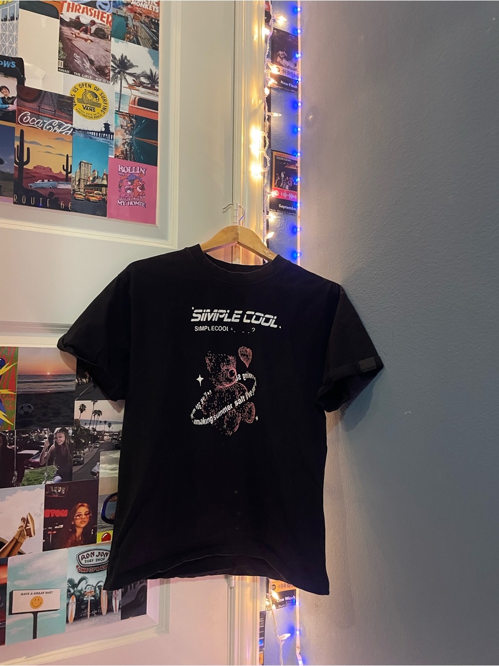 Simple cool Black Graphic Tee